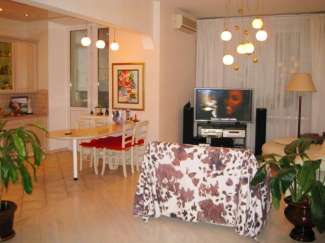 Продам 4-комн. кв., Университет м. Авторский евроремонт, кухня-гостинная, встр. техника